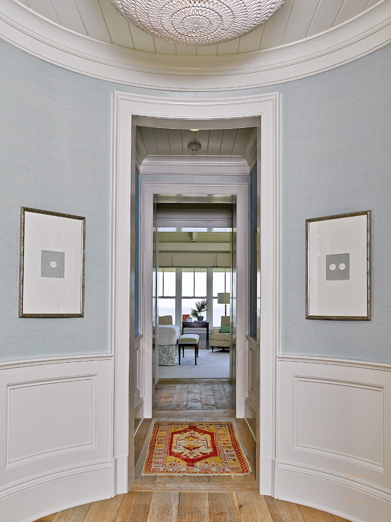 This home design by the talented Collins Interiors is elegant, fresh and fun--everything a beach house should be! Nathan Schroder Photography