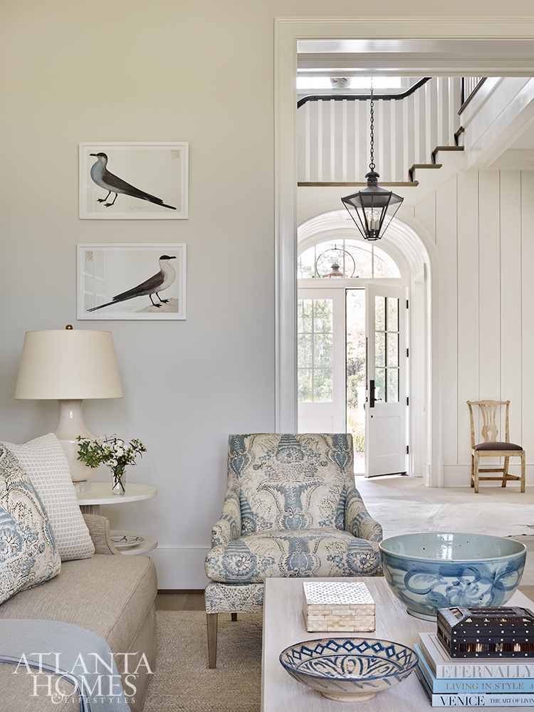 St. Simons Island home living room in blue and white