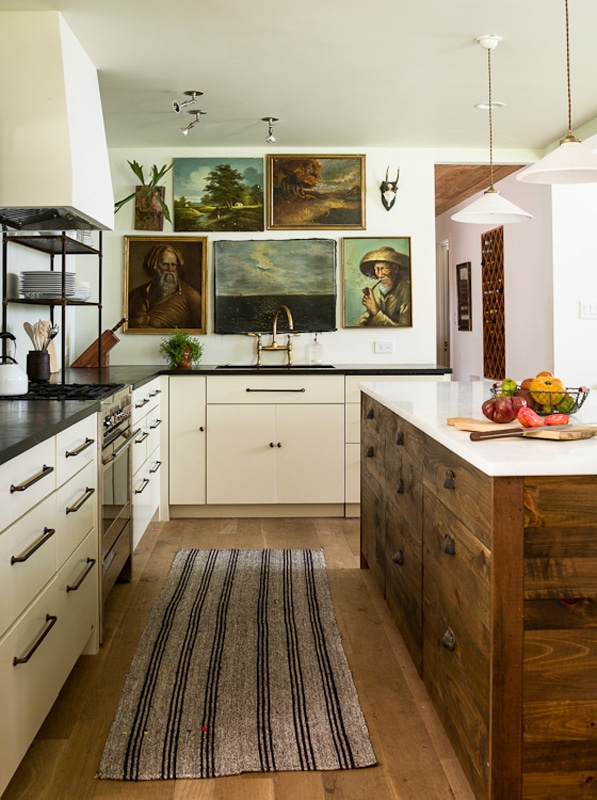 Lauren Liess Interior Design VIRGINIA kitchen with gallery wall