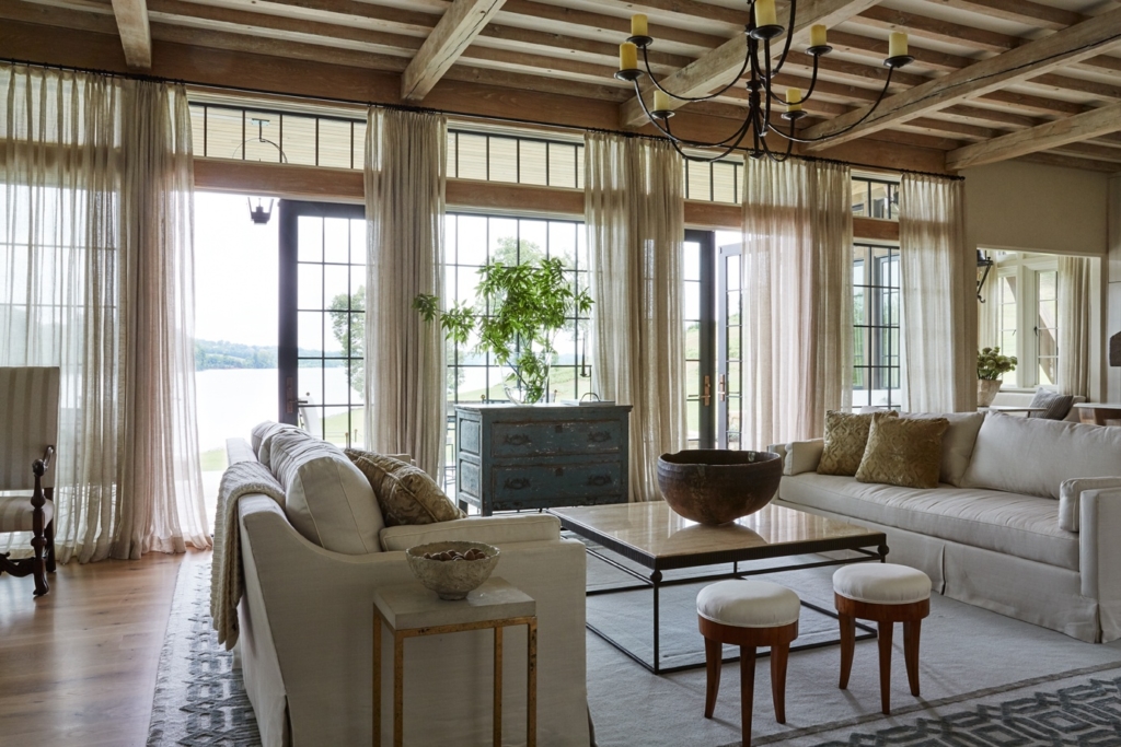 Jeffrey Dungan living room with incredible views