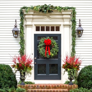 Tour an Atlanta Home Dressed in Holiday Style