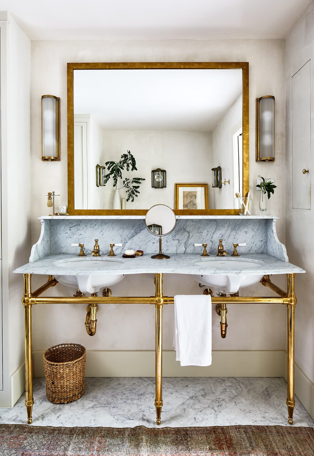 Zoe Feldman bathroom with double marble sinks