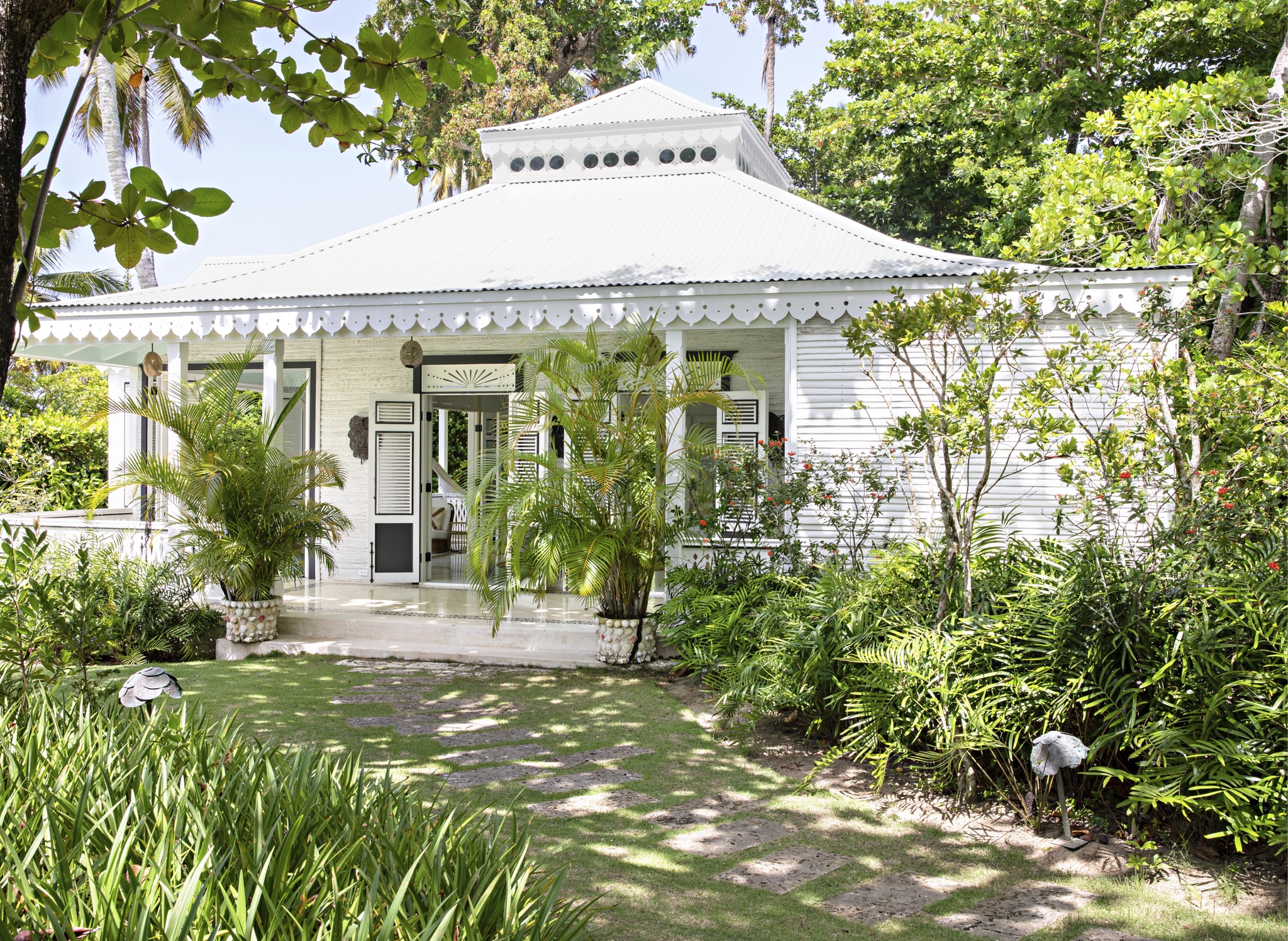 Celerie Kemble Interiors Island Whimsy curb appeal