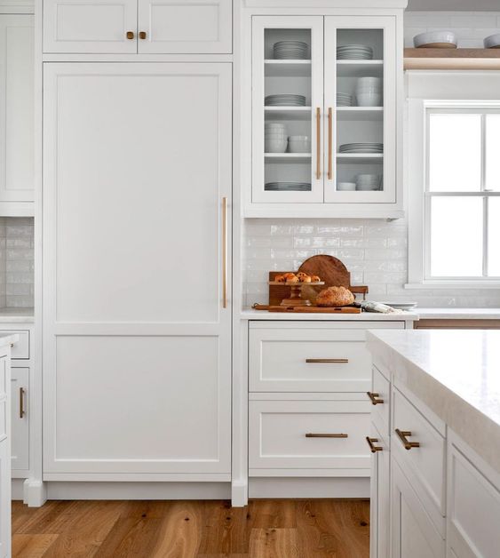 Stephanie Kraus Designs white kitchen Nathan Schroder PHotography