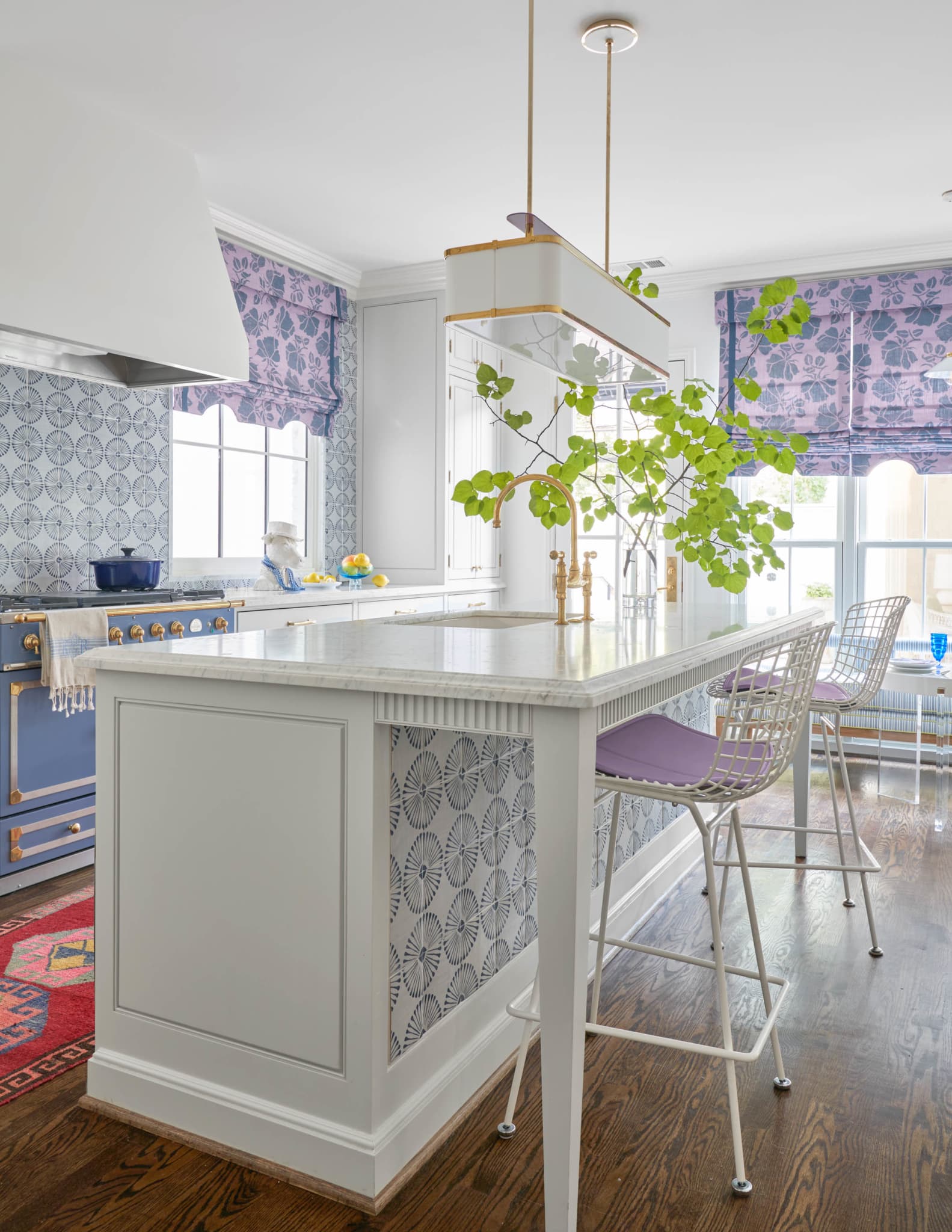 Delightful home in dallas with Collins Interiors | Nathan Schroder Photography | kitchen - kitchen design - kitchen remodel - kitchen makeover