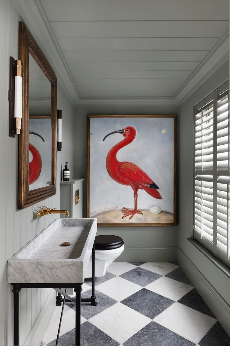 Ham Interiors spaces - bathroom with art
