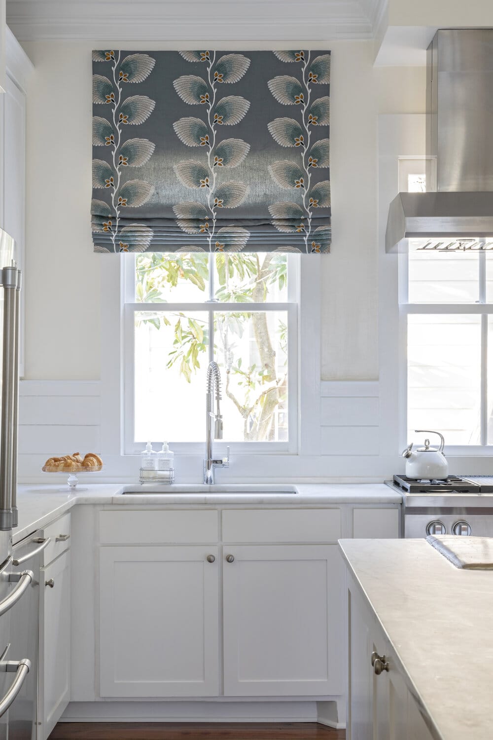 Allison Elebash Design | Julia Lynn Photography Mount Pleasant home - kitchen with hanging lanterns over island - kitchen design - kitchen inspo - kitchen inspiration