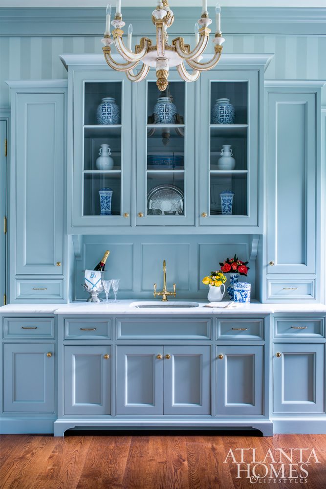 Source: Atlanta Homes & Lifestyles | Architect: C. Brandon Ingram | Interior Design: Mallory Mathison | Photography:  Jeff Herr - extraordinary bar- wet bar - marble - blue and white porcelain
