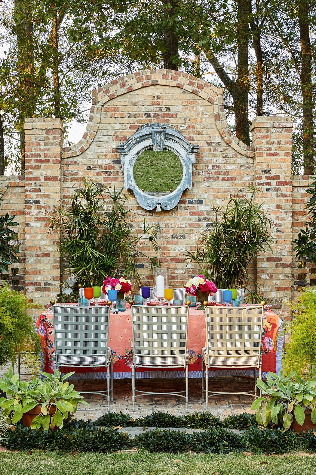 Celebrating Home : A Time for Every Season - coffee table book - design book - dining alfresco - outdoor dining