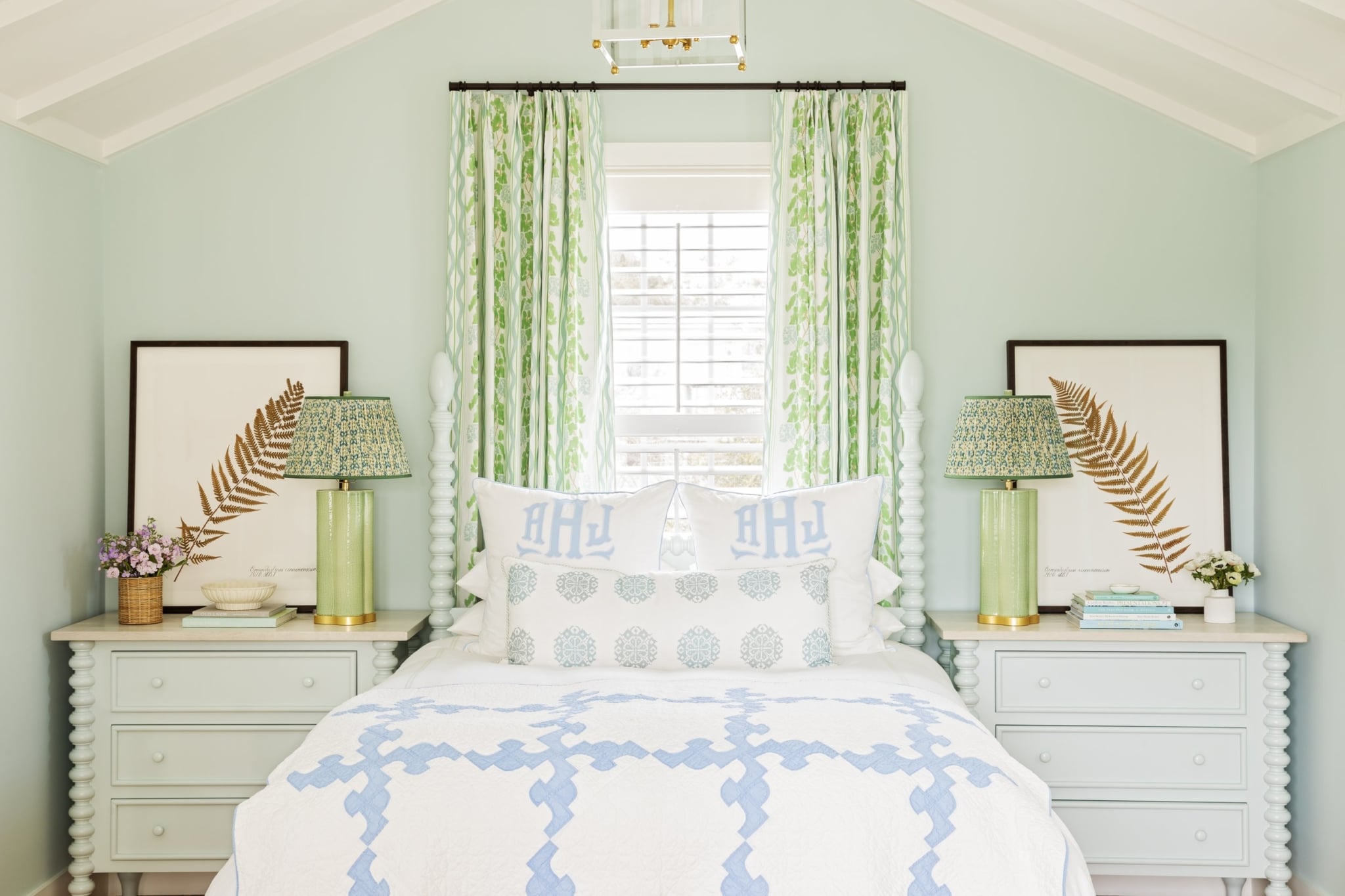 Kara Miller Interior Design - Brantley Photography - Sullivan's Island home - bedroom - bedroom design