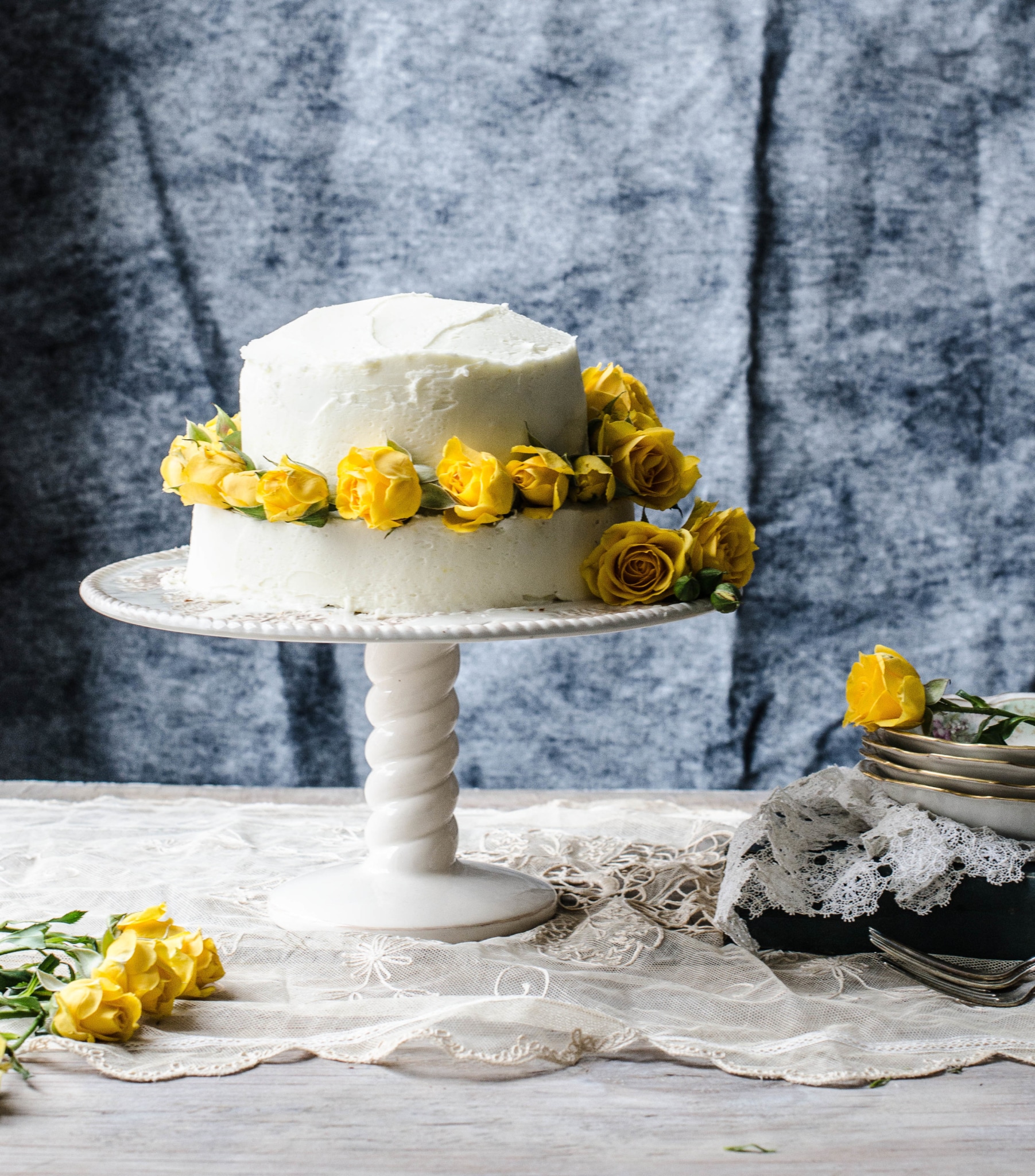 Lemon Cake with Lemon butter cream icing - cake - recipe - Alison Engstrom Photography - Rose & Ivy