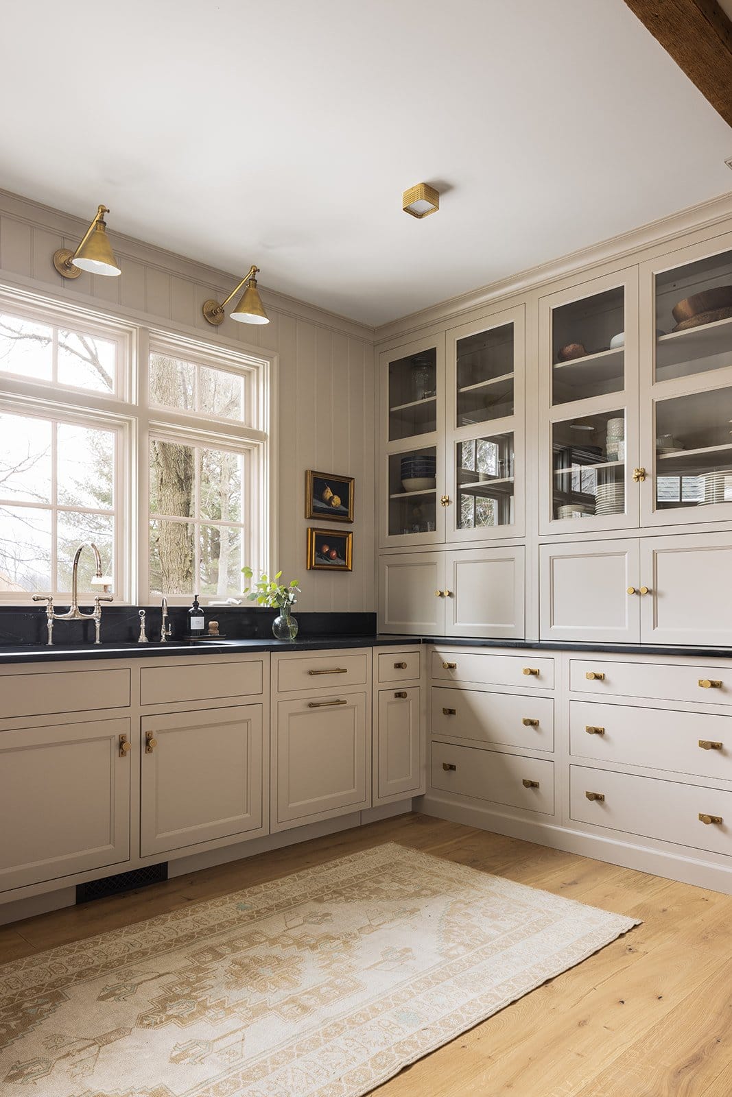 Jean Stoffer Design - Stoffer Photography Interiors - kitchen - kitchen design - kitchen makeover - kitchen remodel  - captivating Honey Creek Home