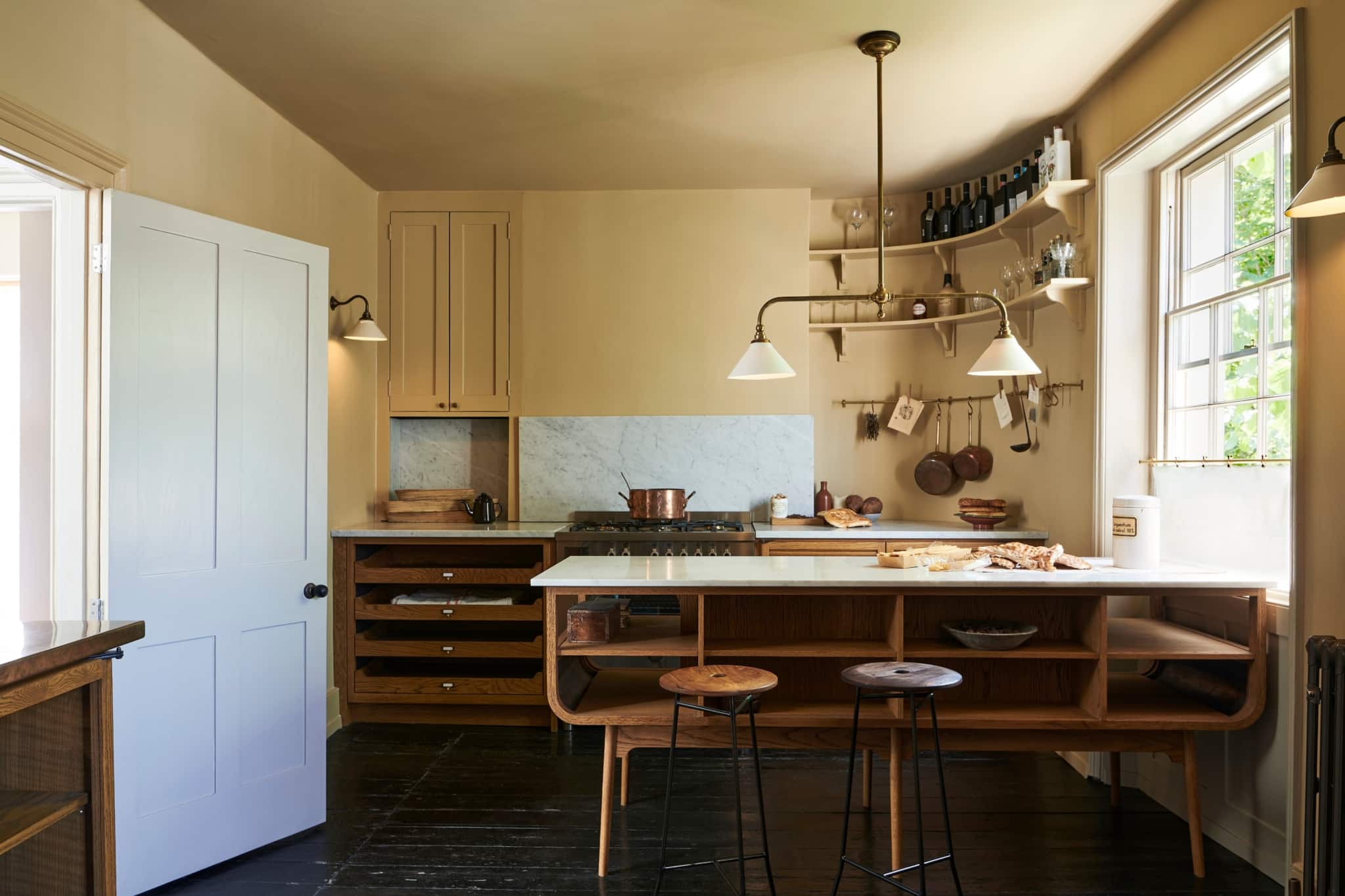 dreamy deVOL bespoke kitchen - kitchen design - design remodel - kitchen island