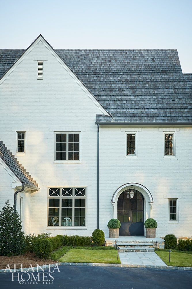 House Tour: Traditional Atlanta Home with a Modern Update Source: Atlanta Homes & Lifestyles Magazine | Architect T.S. Adams Studio | Designer: Lauren Deloach | Photography: Emily Followill | Builder: McCallum Custom Homes | exterior, curb appeal