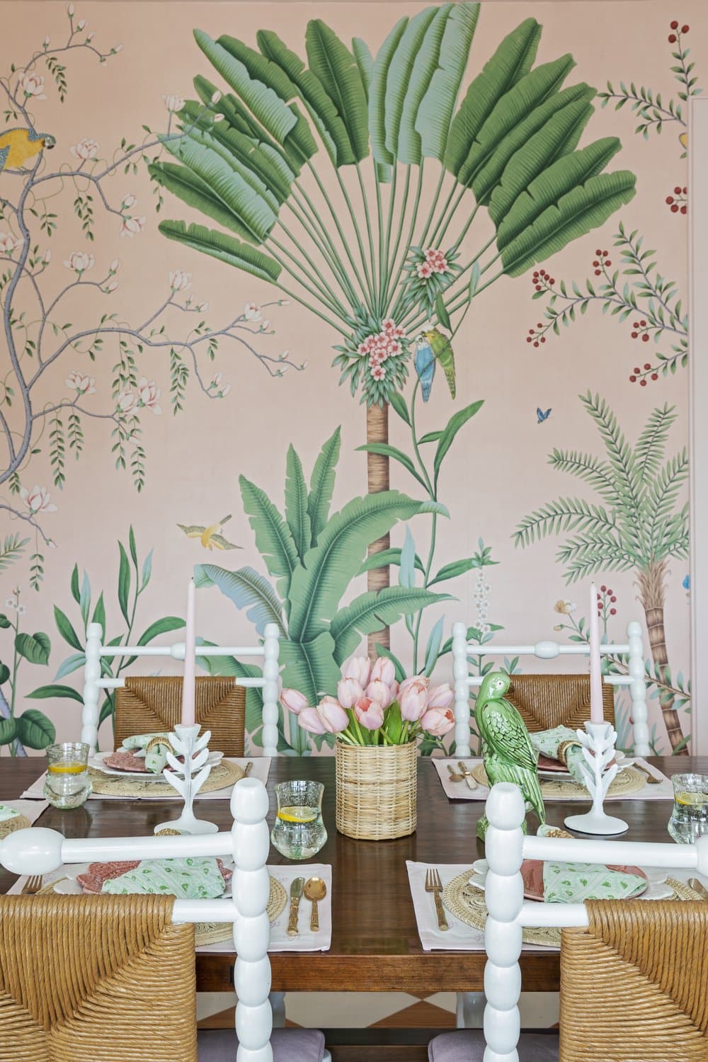 Sullivan's Island - Kara Miller Interiors - Julia Lynn Photography - dining room - pink dining room- 