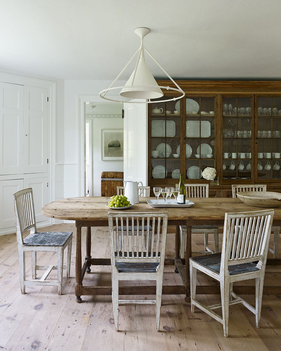 Mark Cunningham designed Southampton home -dining room, dining room, decor, dining table, oval dining table