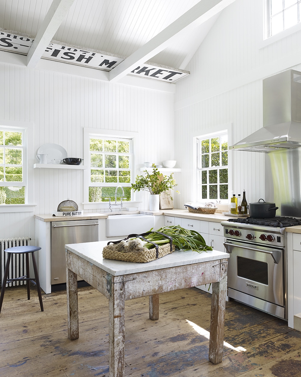 Mark Cunningham designed Southampton home -kitchen, kitchen island, kitchen decor