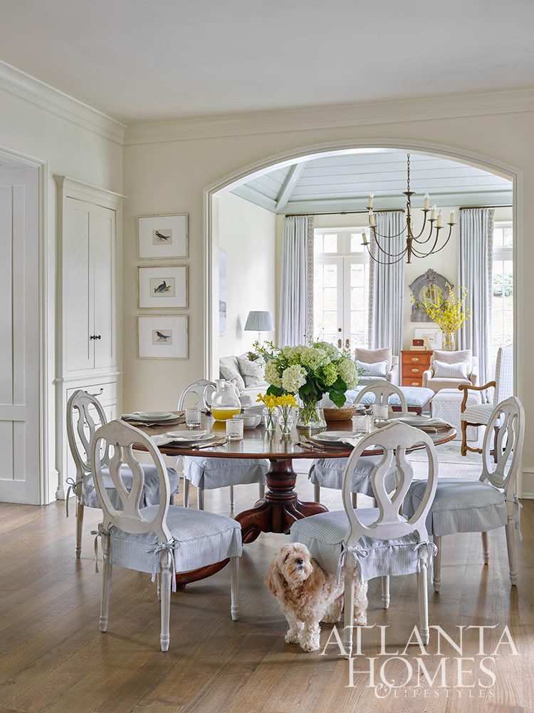 Source: Atlanta Homes & Lifestyles | Designer: Lauren Deloach | Builder: Ladisic Fine Homes | Architect: Stan Dixon | Photography: Emily Followill | blue and white dining room