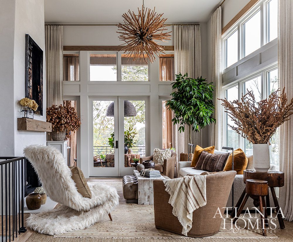 Emily Dunn Interior Design - Jeff Herr PHotography - living room, living room decor - Source Atlanta Homes & Lifestyles