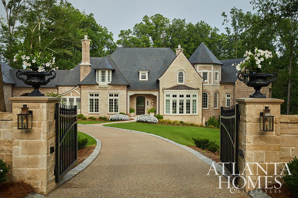 In this months Atlanta Homes & Lifestyle , is a breathtaking Tudor Revival house designed by the esteemed architects at Frank G. Neely Design Associates, complemented by the exquisite interior design of Jessica Bradley. Emily Followill PHotography
