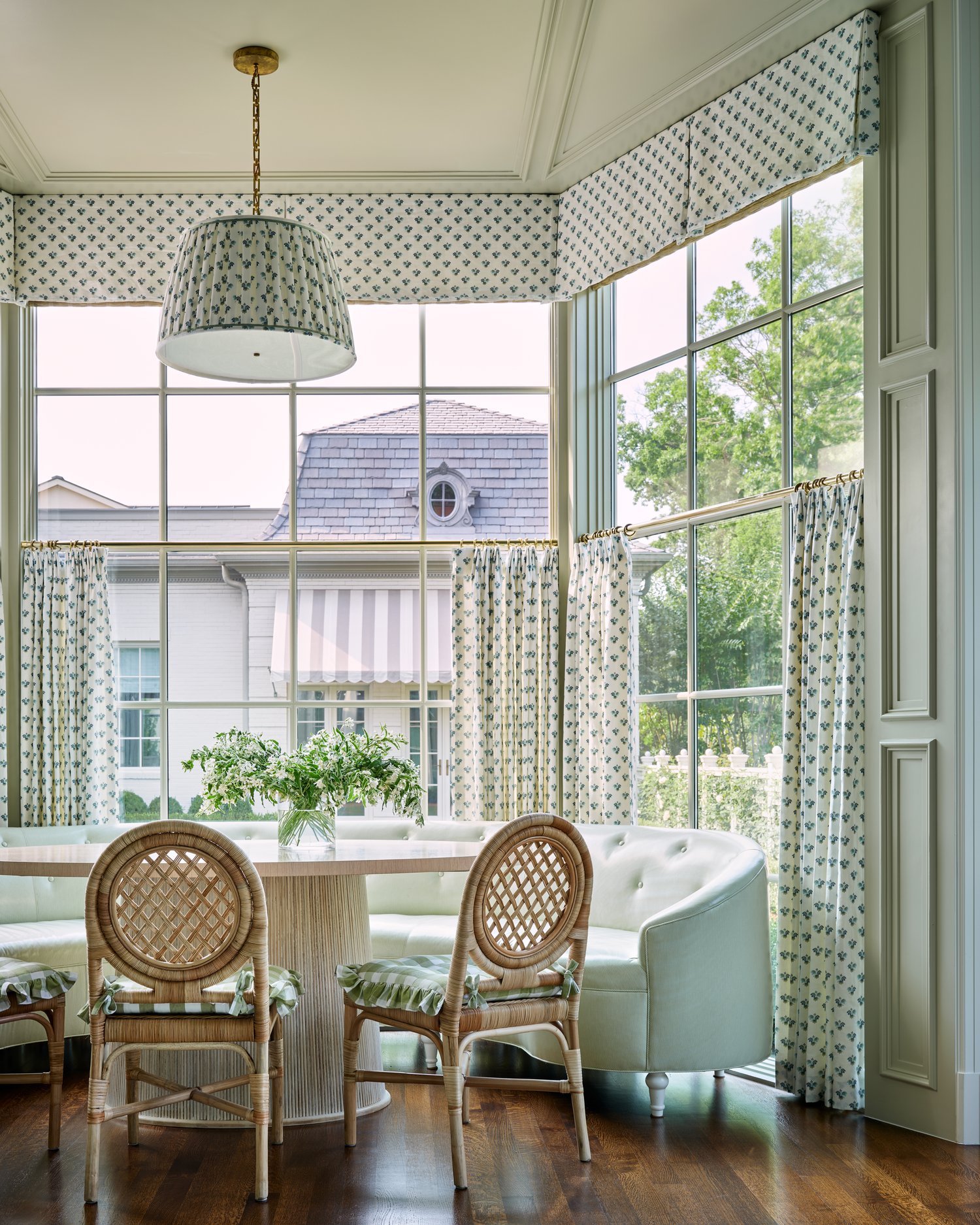 There is just something about classic home design that gets us every time. A traditional color palette and perfect symmetry are simply timeless. Jenkins Interiors - Nathan Schroder photography