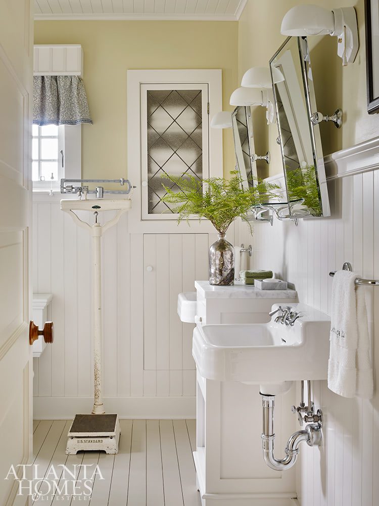 Tour a beautiful home designed by Jackye Lanham that will leave you absolutely breathless. You don't want to miss a single detail! Emily Followill Photography