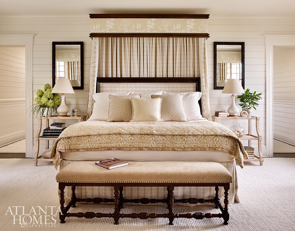 Tour a beautiful home designed by Jackye Lanham that will leave you absolutely breathless. You don't want to miss a single detail! Emily Followill Photography