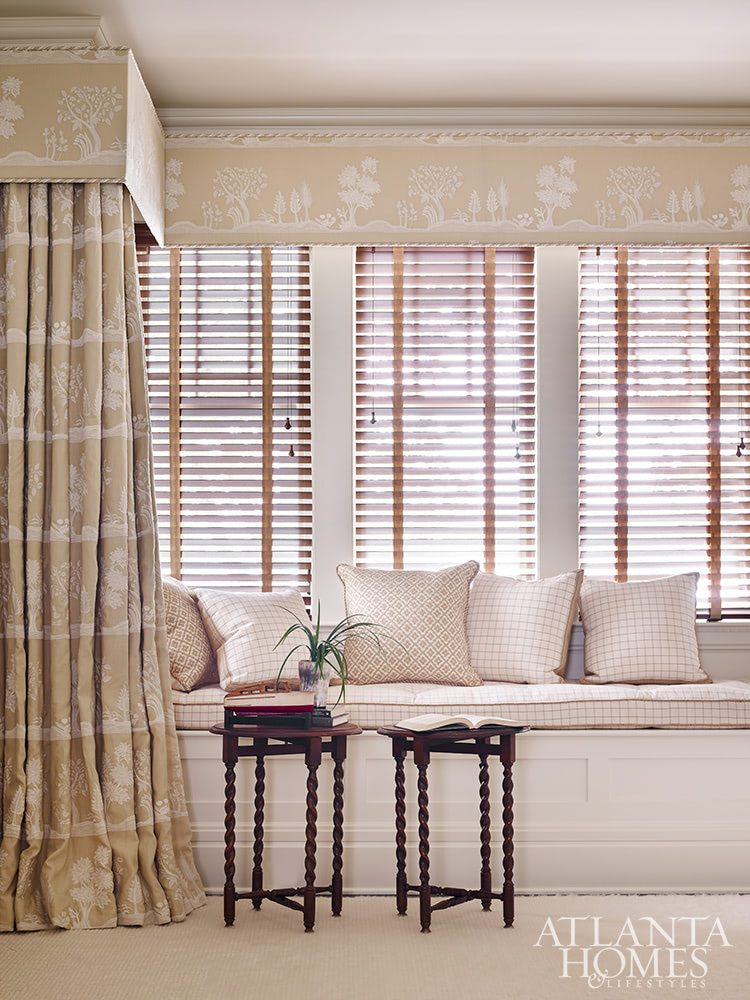 Tour a beautiful home designed by Jackye Lanham that will leave you absolutely breathless. You don't want to miss a single detail! Emily Followill Photography