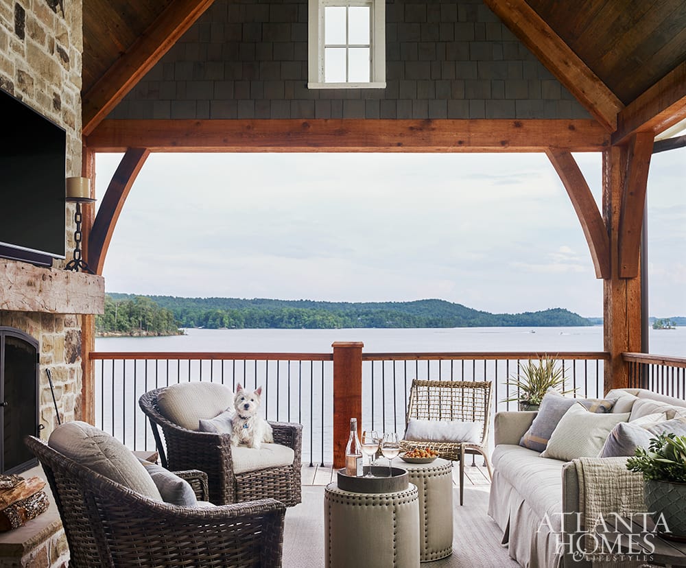 Lake Martin lake house designed by Liz Williams PHOTOGRAPHER: Emily Followill INTERIOR DESIGN: Liz Williams Interiors lizwilliamsinteriors.com ARCHITECT:  Mitch Ginn, L. Mitchell Ginn & Associates LANDSCAPE ARCHITECT:  Outside Landscape Group