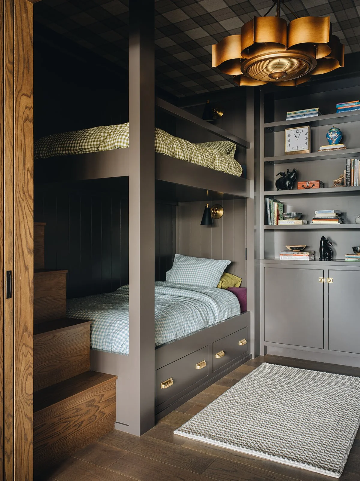 Relax, brew an extra cup of coffee and take a peek at this Jean Stoffer designed bunkroom, beautifully photographed by Stoffer Photography Interiors, 