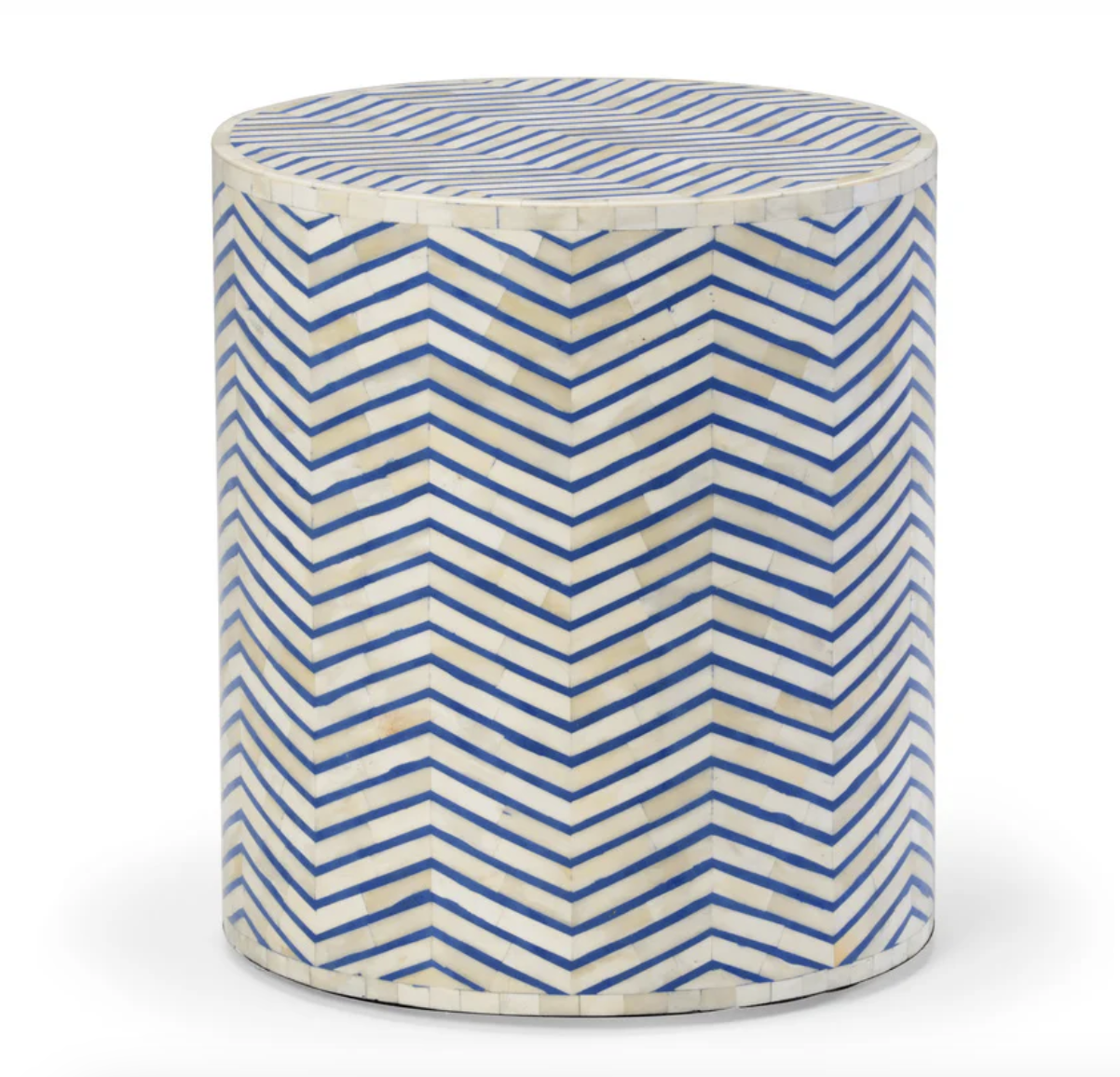 Beautiful Furniture & Decor - gorgeous living - would be beautiful in the homes of interior designers