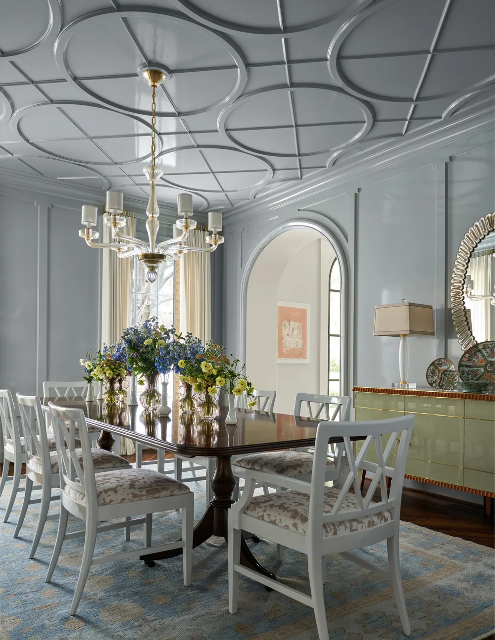 Refined yet laid-back, sophisticated yet welcoming, Mary Beth Wagner creates beautiful interiors that feel like home all so perfectly photographed by Nathan Schroder. Her unique approach to interior design revolves around capturing the essence of classic aesthetics while ensuring the spaces she designs are warm, inviting, and practical for everyday living.