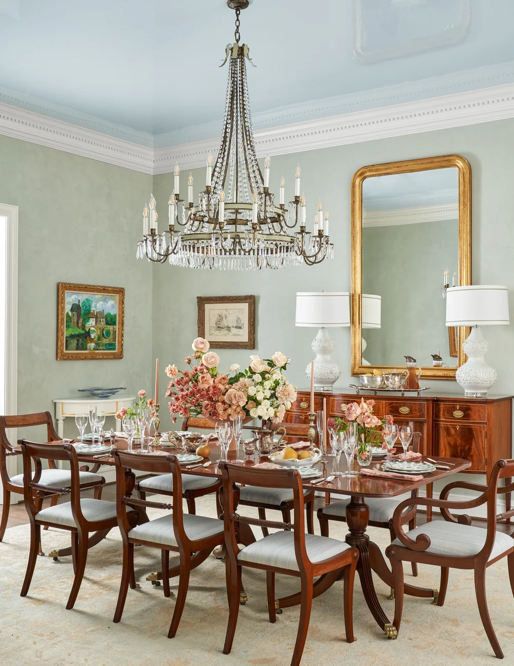 Refined yet laid-back, sophisticated yet welcoming, Mary Beth Wagner creates beautiful interiors that feel like home all so perfectly photographed by Nathan Schroder. Her unique approach to interior design revolves around capturing the essence of classic aesthetics while ensuring the spaces she designs are warm, inviting, and practical for everyday living. 