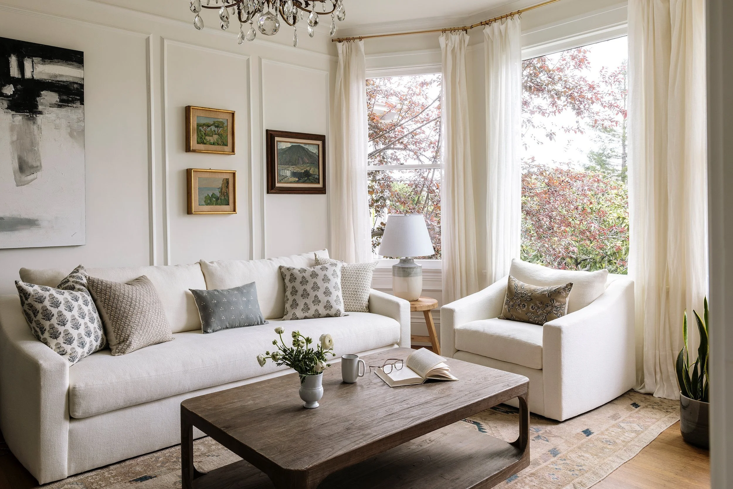 Imparfait Design Studio is celebrated for their exceptional talent in interior design that seamlessly merges timeless elegance with contemporary functionality,and these beautiful living rooms are no exception. Alana Hale Photography