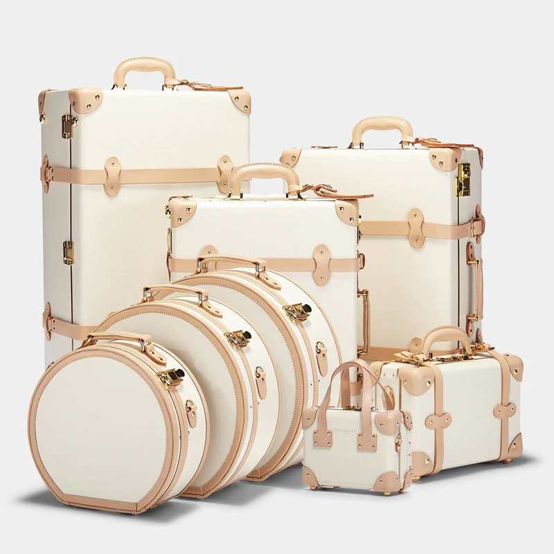 Are you ready to spread some holiday cheer? We certainly are! As the festive season approaches, it's time to start thinking about finding the perfect gifts for your loved ones. But don't fret, because we've got you covered with our exclusive 2025 holiday gift guide.