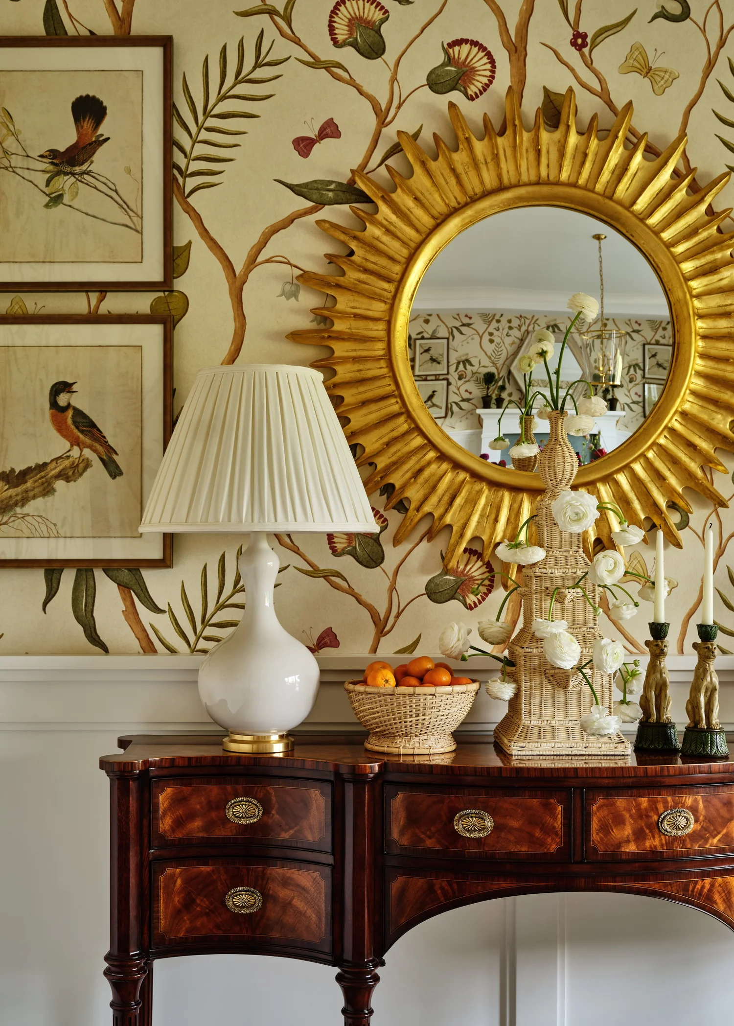  Alternative Text And no one embraces that philosophy better than designer Ariel Okin. From the largest room to the tiniest nook, nothing is overlooked. During this season that is all about the little things, take a peek at one of our favorite homes from this talented designer–and get a jumpstart on your home inspiration for 2026. Photography: Read McKendree 