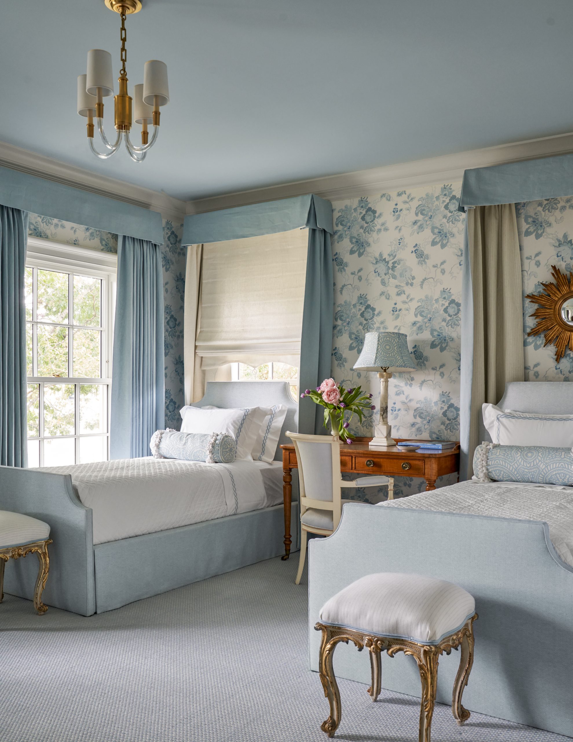 7 Tips for a Holiday Guest Bedroom Makeover