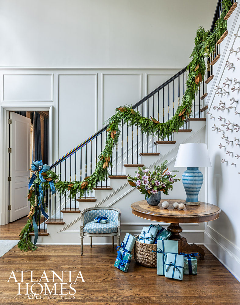And we are taking notes from this gorgeous Courtney Decker -Christmas home tour in this month's Atlanta Homes and LifestylesArchitect: Interiors: Coutney Giles Interiors | Yong Pak, Pak Heydt & Associates, Photography: Jeff Herr