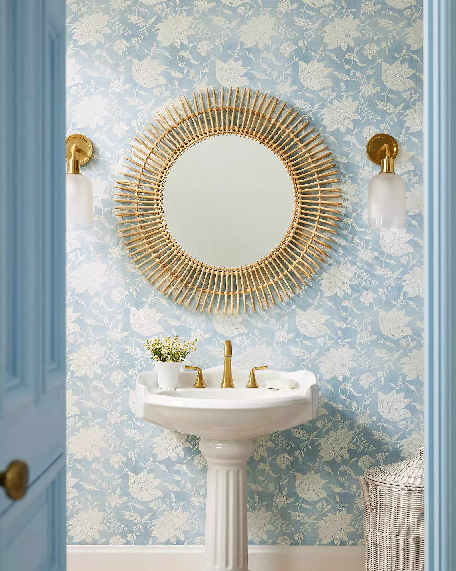  Lighting isn’t just about illuminating a room; it’s the jewelry for your home. The best lighting ideas can transform any space and elevate your home design. But with endless choices, how do you pick the right one? Here’s your guide to lighting ideas for every room.