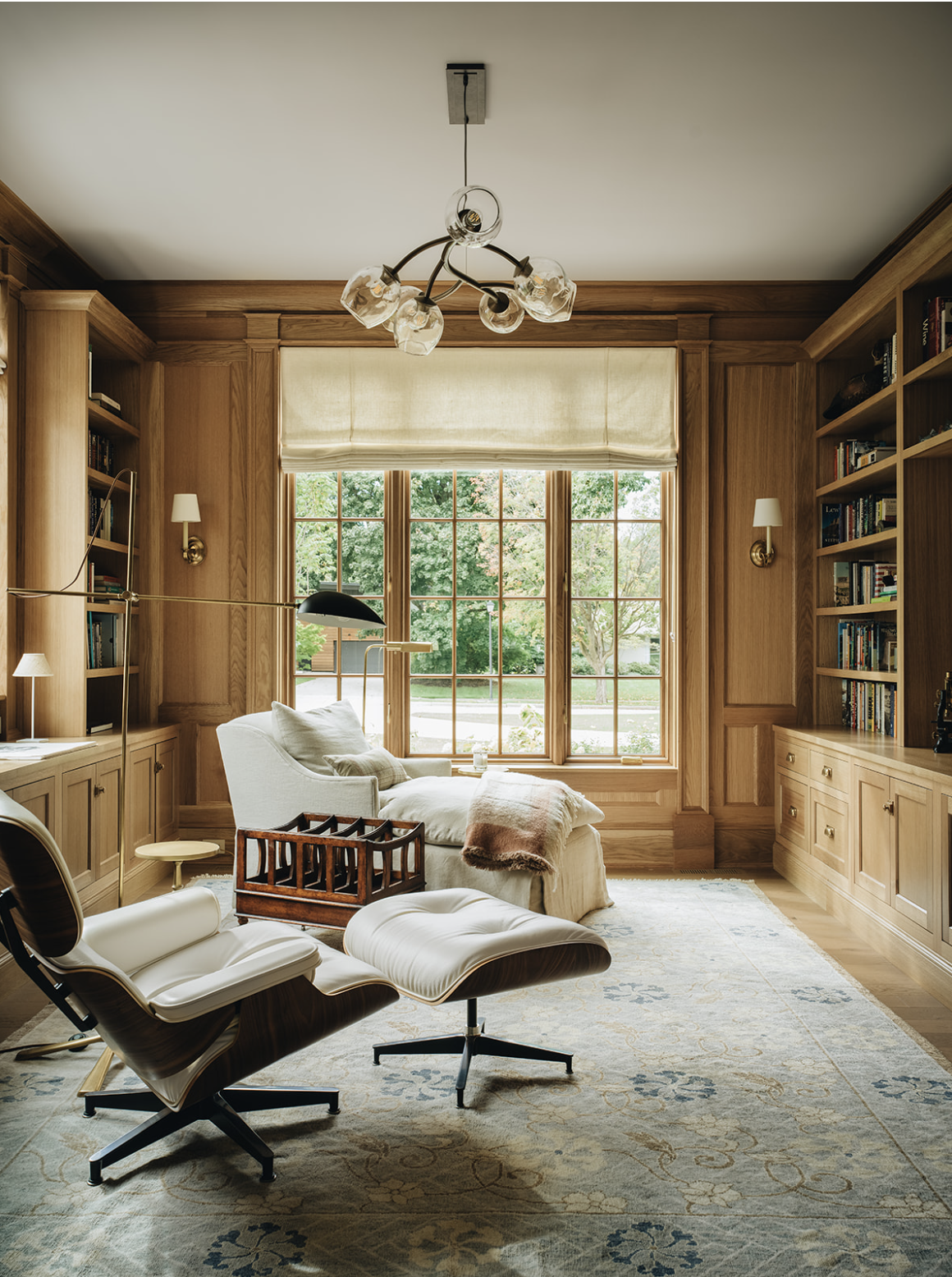 This gorgeous home with elegant interiors by Jean Stoffer Design and photographed by Stoffer Photography Interiors is the perfect combination of modern and traditional and hits all the high notes when it comes to style. So take a look around. You're welcome to stay as long as you like!