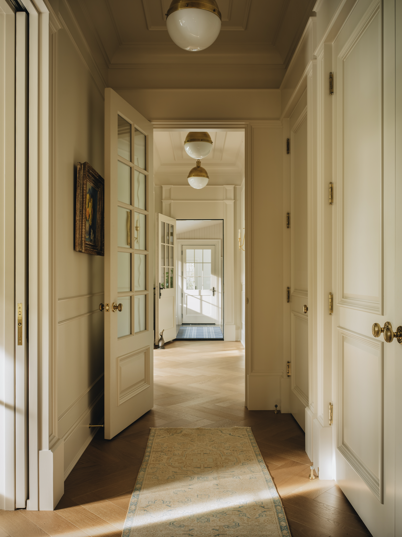 This gorgeous home with elegant interiors by Jean Stoffer Design and photographed by Stoffer Photography Interiors is the perfect combination of modern and traditional and hits all the high notes when it comes to style. So take a look around. You're welcome to stay as long as you like!