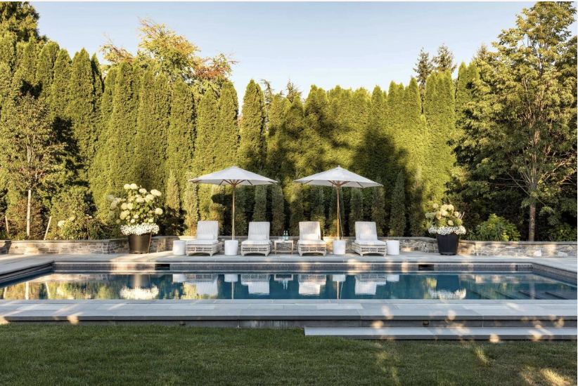 We are so excited to share the beautiful interiors of Marianne Simon Design. From colorful kitchens to details that wow, we love every space.