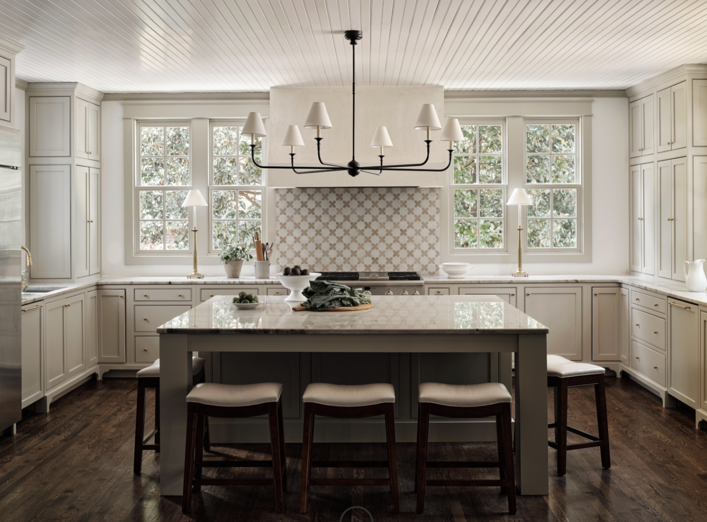  Sabbe Interior design | Joseph Bradshaw Photography -Love a white kitchen with paneled ceiling and a center island