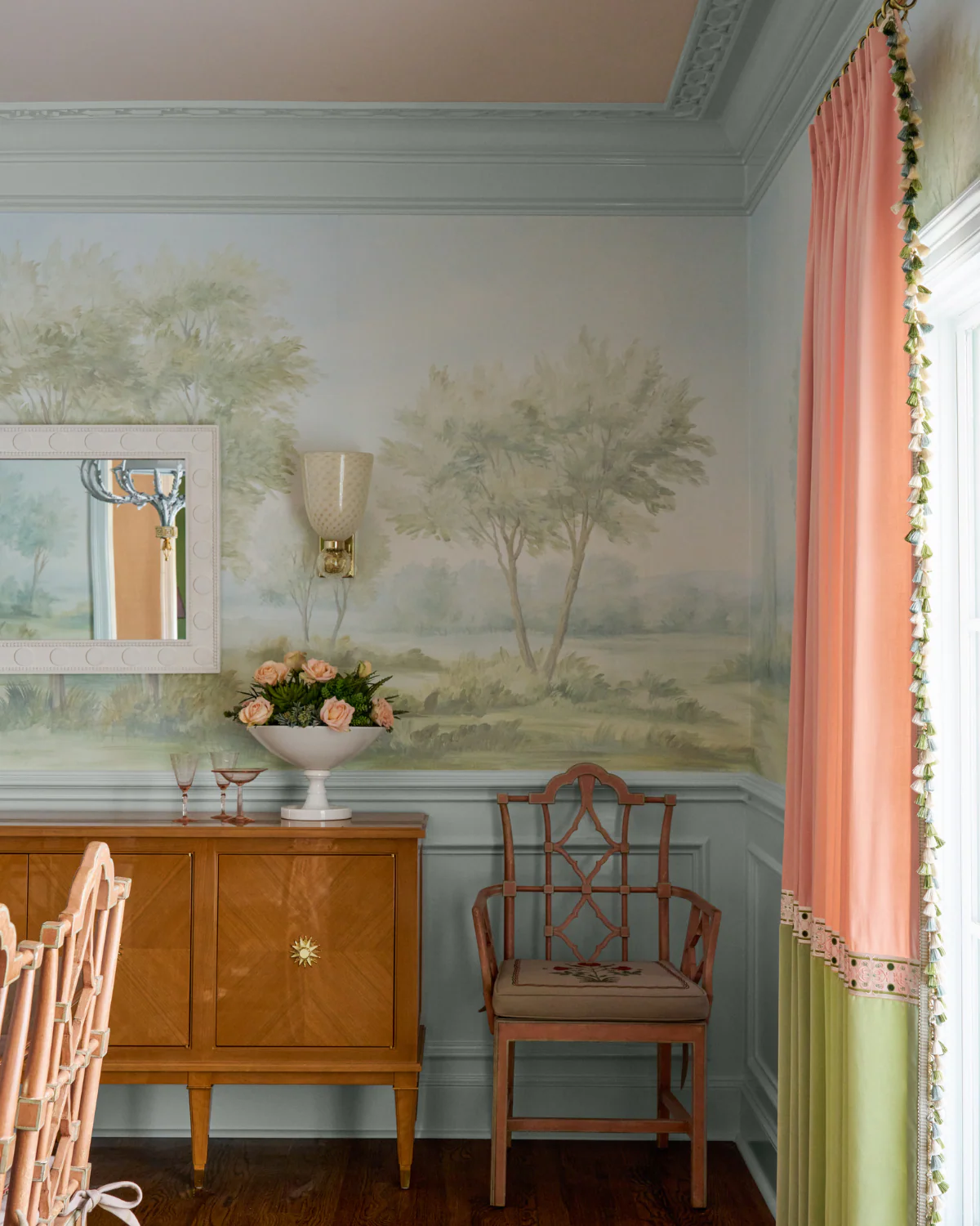 We hope you are having a fabulous day. We are so excited to share this gorgeous home designed by Dunbar Road Design with inspiring interior design ideas for your own home. Full of charm and character, it's the perfect place for entertaining or for family relaxation. Nathan Schroder Photography - beautiful handpainted wallpaper in the dining room