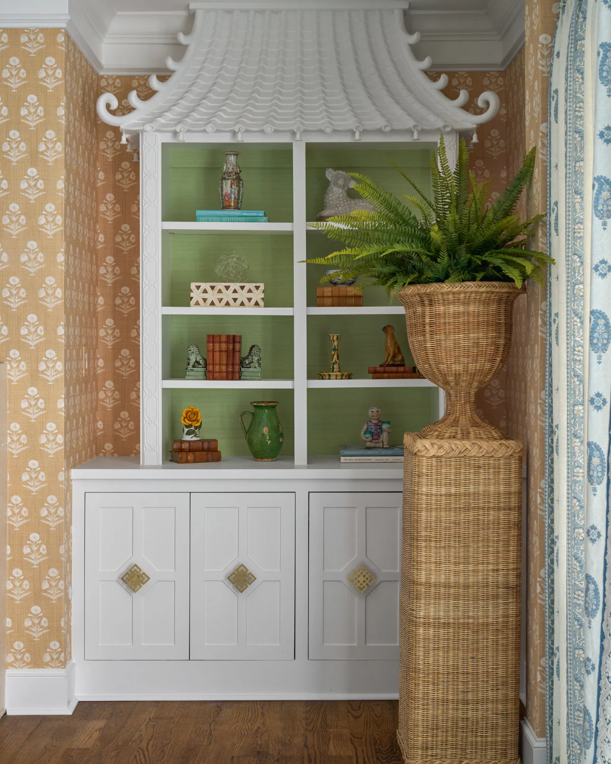 We hope you are having a fabulous day. We are so excited to share this gorgeous home designed by Dunbar Road Design with inspiring interior design ideas for your own home. Full of charm and character, it's the perfect place for entertaining or for family relaxation. Nathan Schroder Photography - Wicker urn and plant stand with beautiful wallpaper