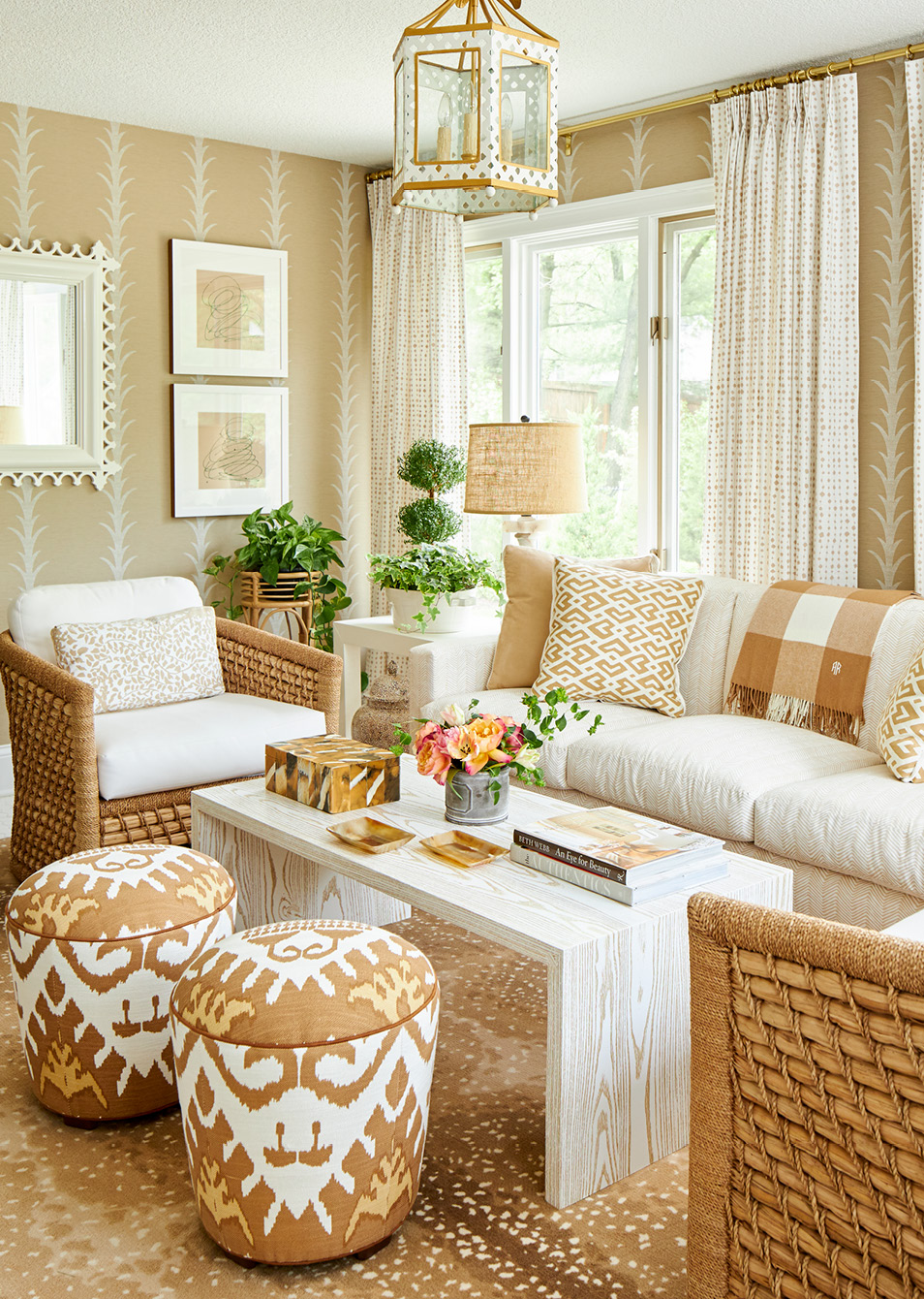 Step inside this warm and inviting home designed by Amanda Reynal, and then take another peek so you don't miss a single detail! - Adam Albright PHotography - love the neutral interiors accented by the Schumacher acanthus leaf wallpaper