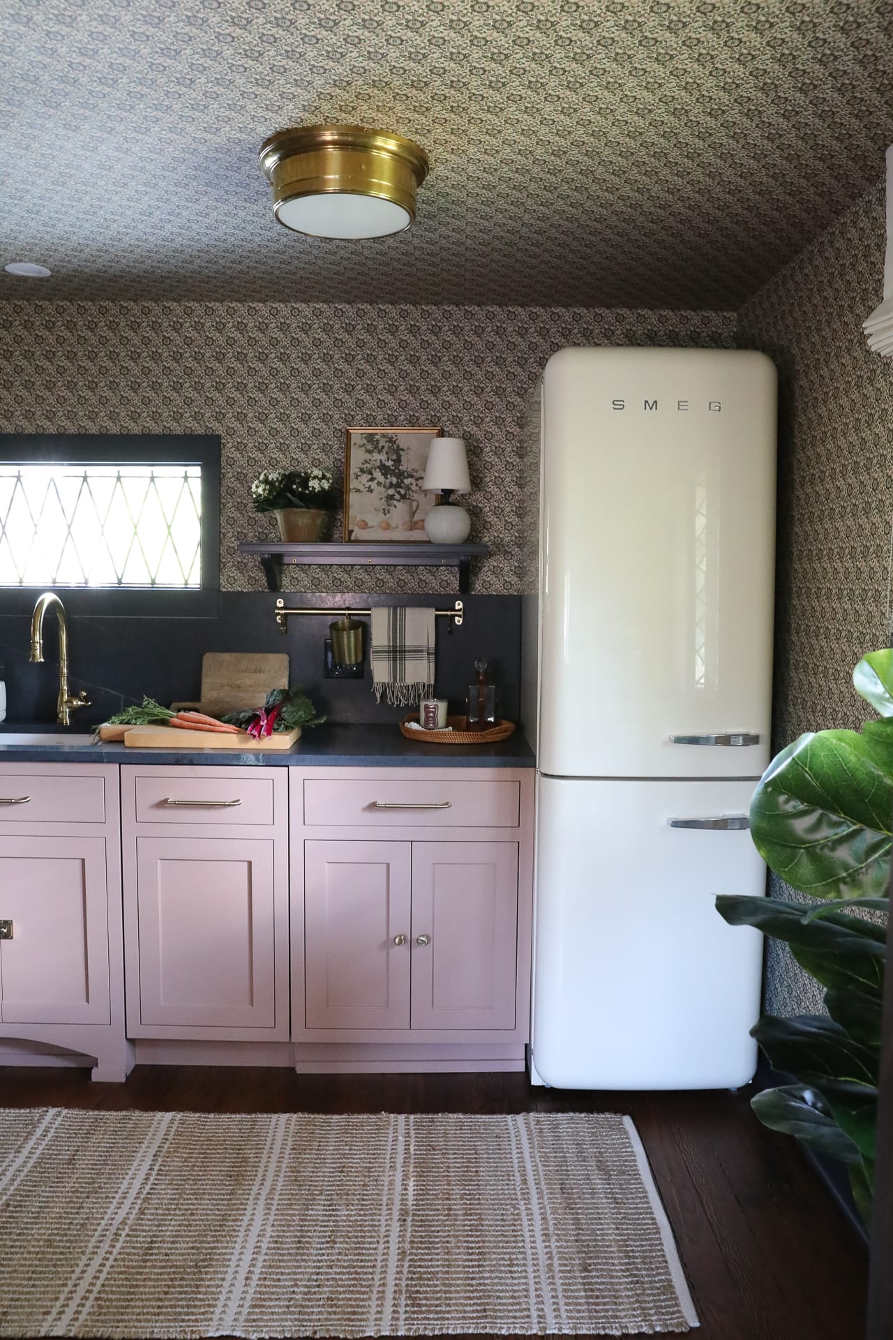 White kitchens are not going away, but the shift towards warmer tones is all the rage, as shown in these fabulous looks from Park and Oak Design.