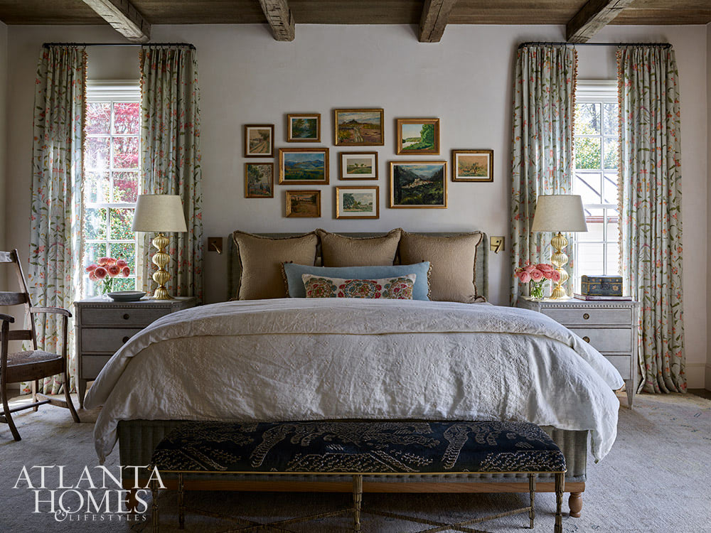 Source Atlanta Homes & Lifestyles | Interior Design by Andrea Henzlik Design  | Architect Greg Busch Architects | Photographed by Emily Followill | Styled by Eleanor Roper  | Landscape Architect Carson McElheney, Hamilton Land Services Inc | Builder Roger Balko - beautiful bedroom with gallery wall above the bed