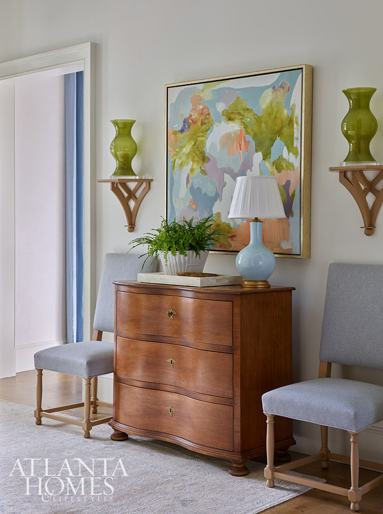 Heather Dewberry, one of our favorite designers,  Architect Josh Youngner,  Builder Matthew McHale, Ramsey McHale, and Landscape Architect Sea Island Landscape, and Stylist Jimmie Henslee in this months Atlanta Home & Lifestyle, make designing a coastal oasis look effortless, as evidenced by this gorgeous Sea Island Home. Beautiful abstract art in the foyer