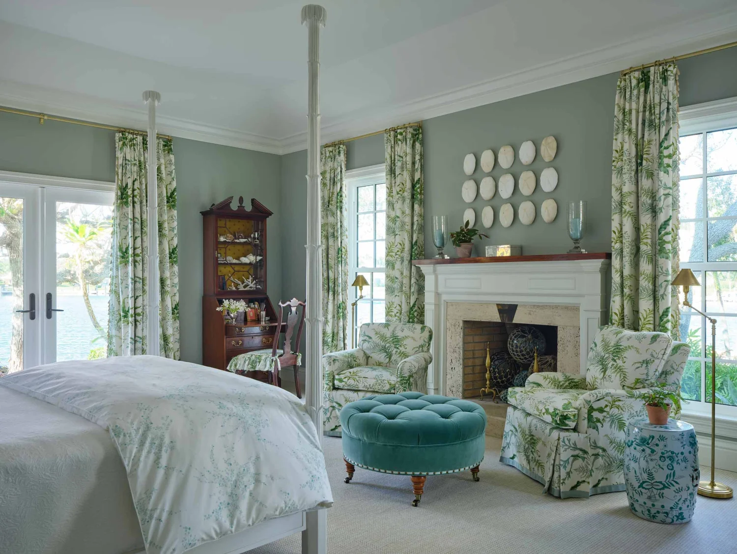  You'll love every fabulous detail in the beautiful green and white bedroom